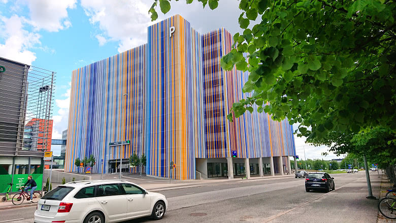 10-kerroksinen pysäköintilaitos ParkCity