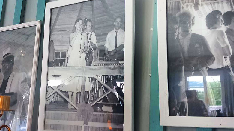 Uittamon paviljongin tarinoita kuvina